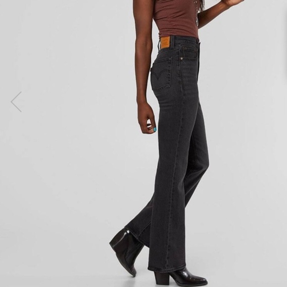 Levi’s ribcage flare jeans